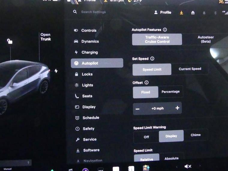 TESLA MODEL Y 2021 5YJYGDEE2MF152671 image